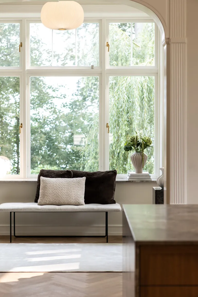 Adalyn Pillow - Dark brown 50*70 cm