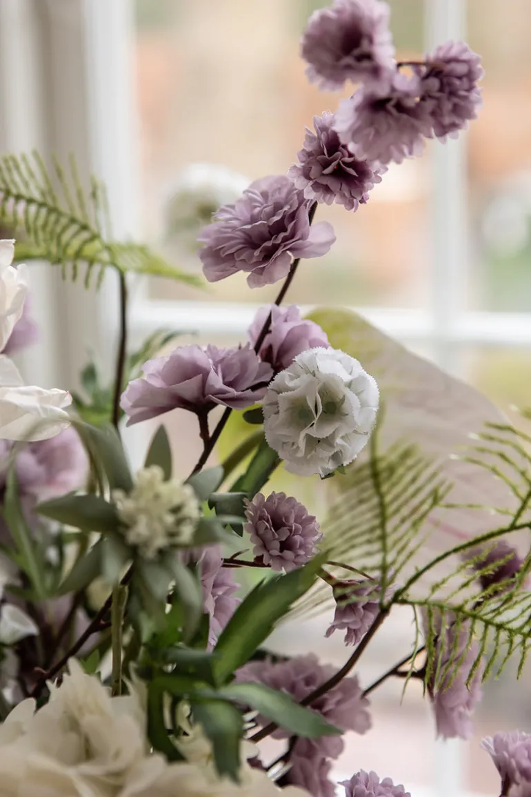 Artificial Flowers - White Scabiosa Seed Pod (multible heads)