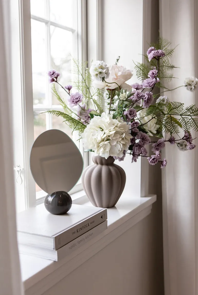 Asta Table Mirror - Lightning base