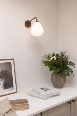 Eleanor Lighting - Wall Lamp 1