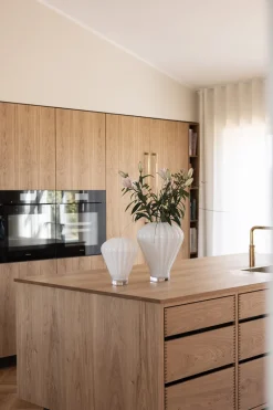 Evelyn Vase - Opal Medium