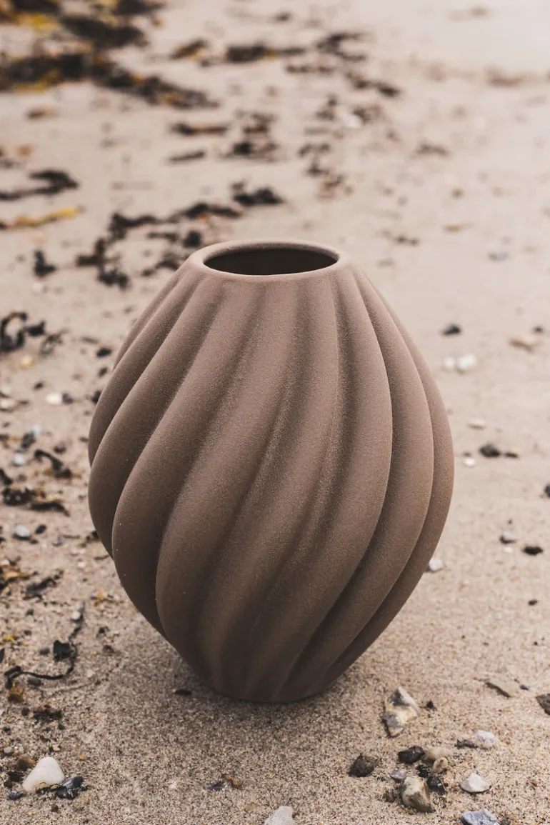 Flora Vase - Brown Large