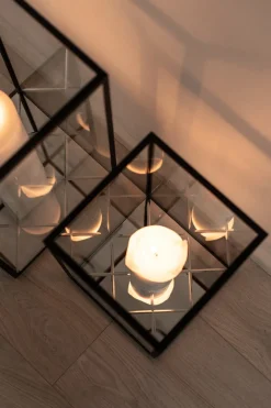 Harlequin Lantern - Clear Mirror, Black Frame Small (20*20*30)