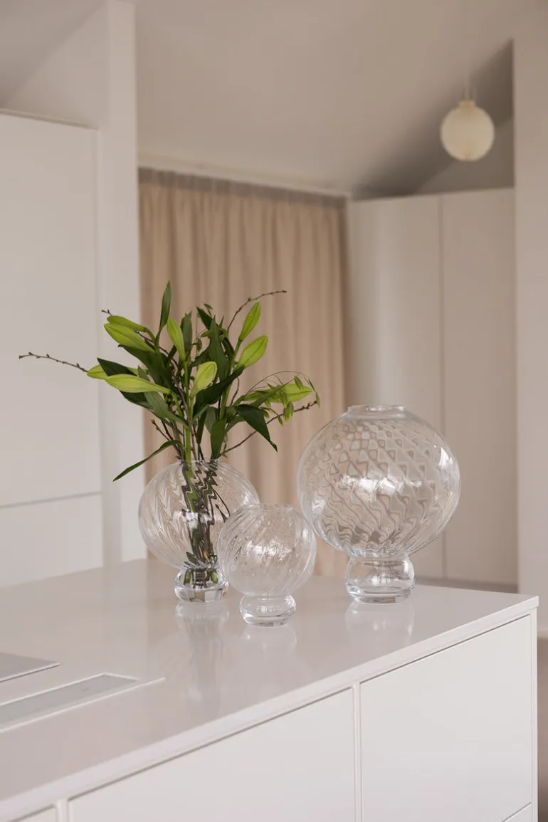 Meadow Swirl Vase - Clear Large