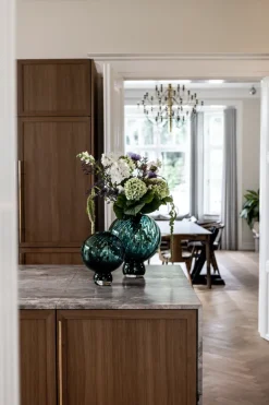 Meadow Swirl Vase - Green Medium