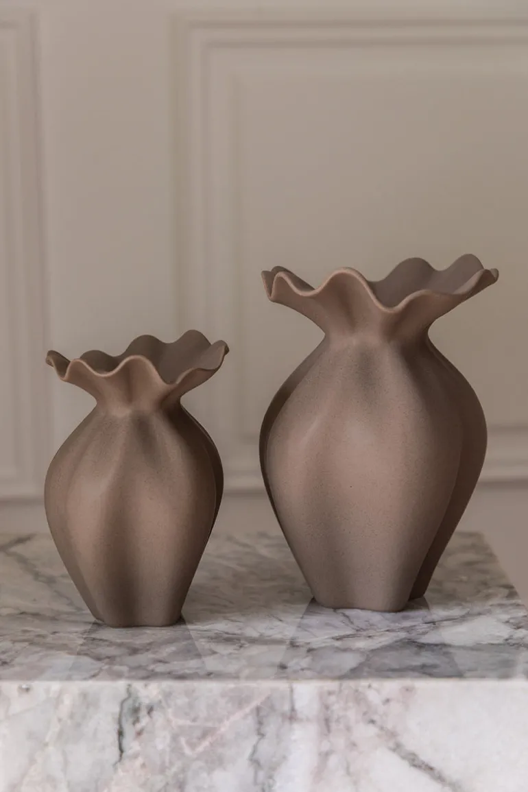 Nellie Vase - Brown Medium