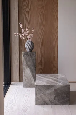 Phantom Cube Table - Horizon Pedestal