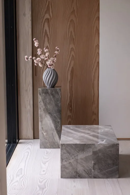 Phantom Cube Table - Horizon Pedestal