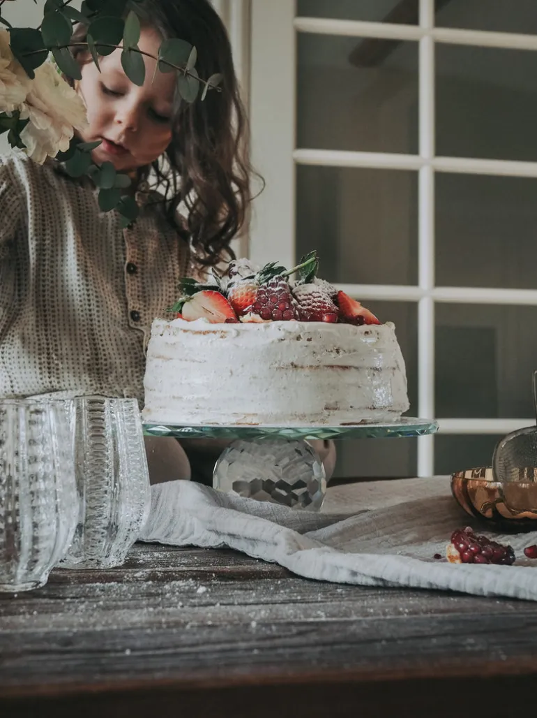 Shadow Cake Stand - Clear