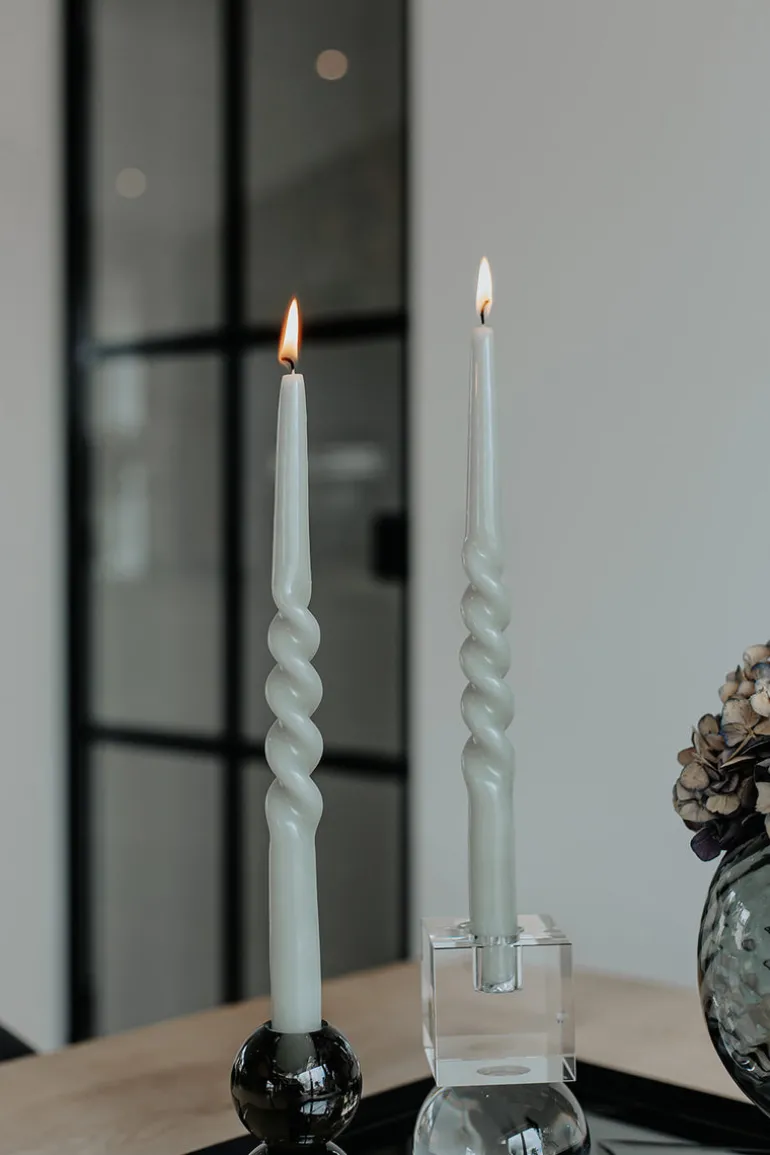 The Glossy Candle Collection - Packed with 4 pieces per box - Essential Emerald Middle Curled